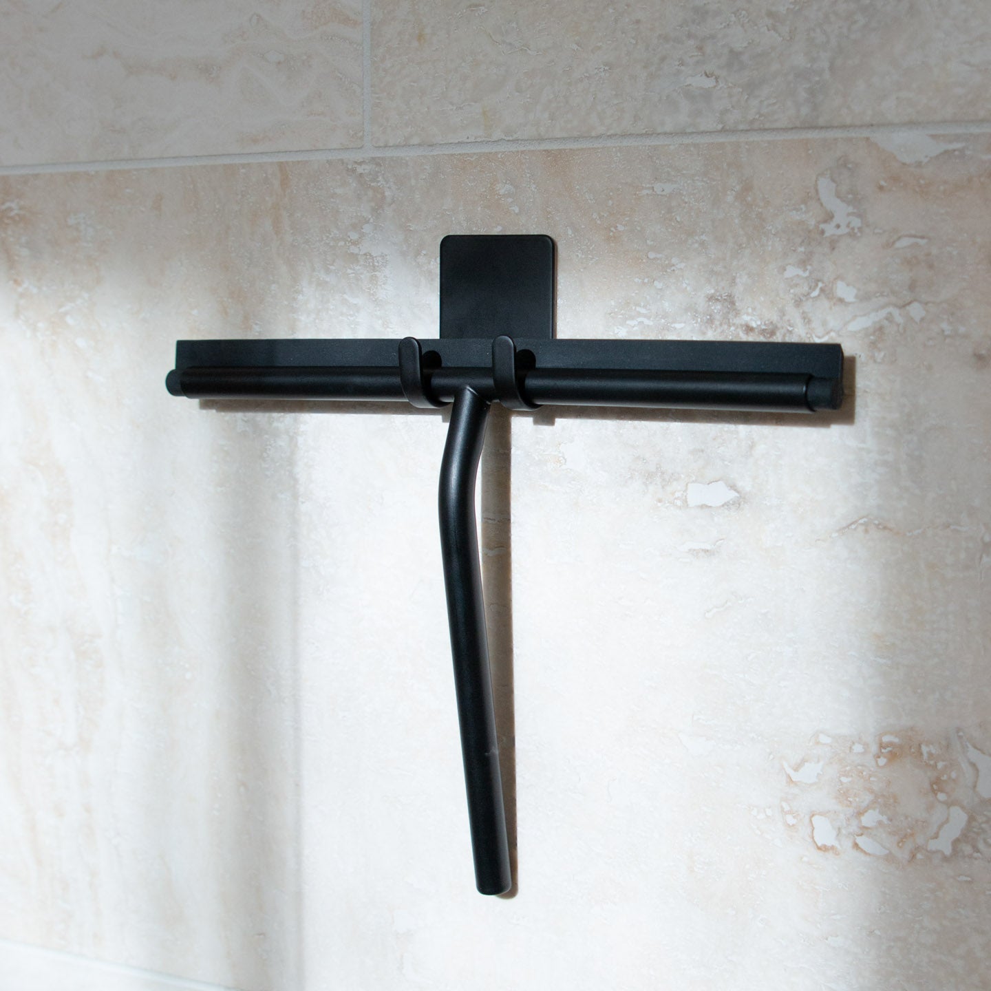 Duschschaber mit Halter – Mattschwarz I élé living