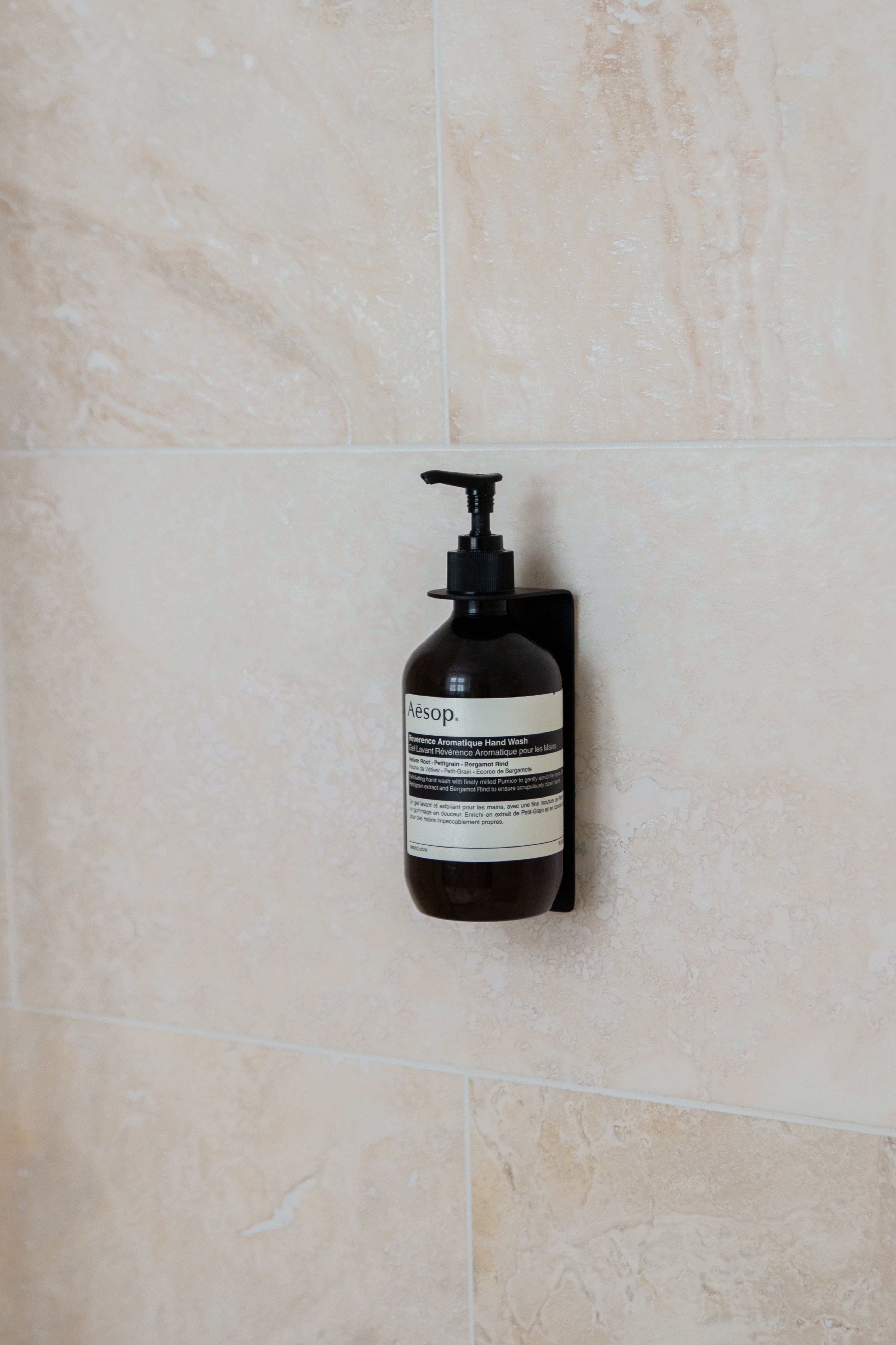 Shampoo dispenser - Sådan får du ro i brusenichen hver dag