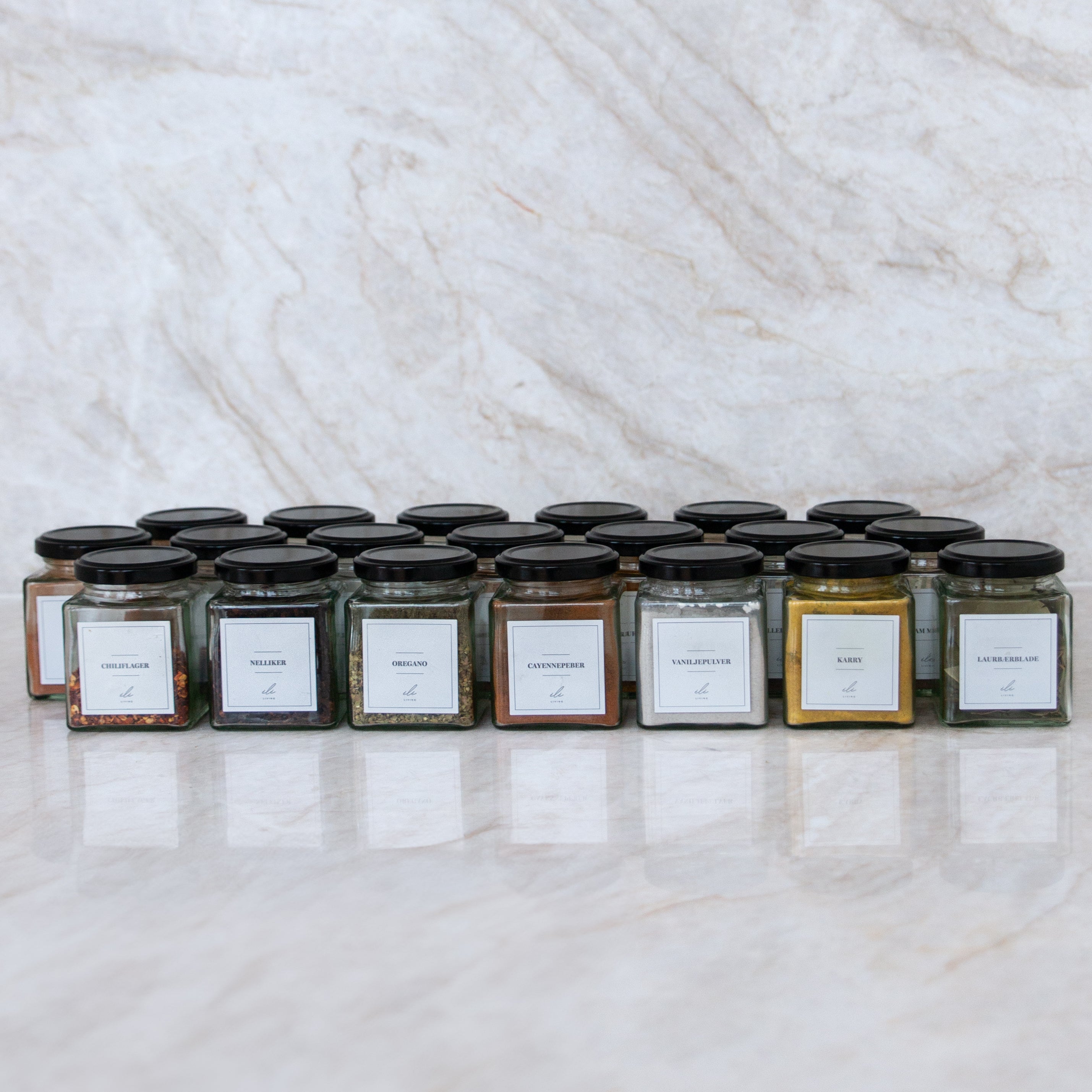 Krydderiopbevaring - Sådan får du ro og overblik i køkkenet