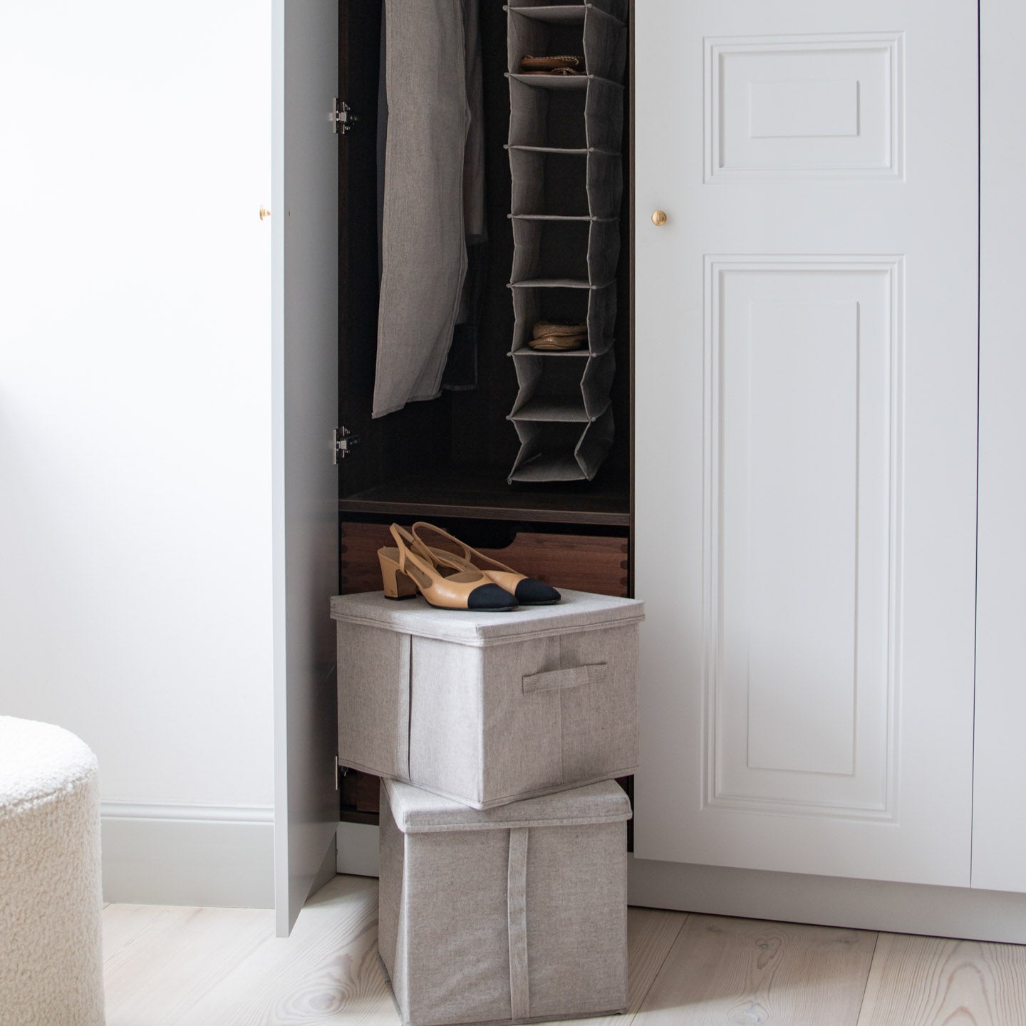 Stof opbevaringskasser med låg til stueopbevaring, perfekt for et organiseret hjem i Danmark